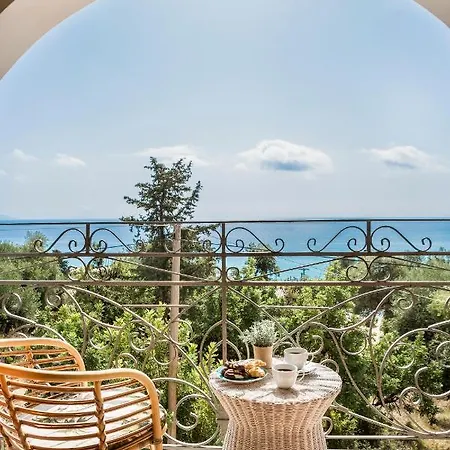 La Signora Hotel Lourdata (Kefalonia)