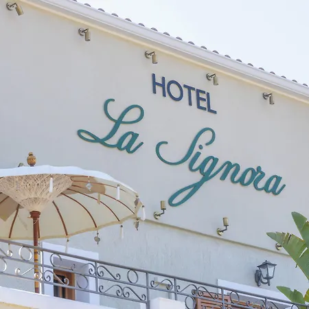 ホテル La Signora 3*